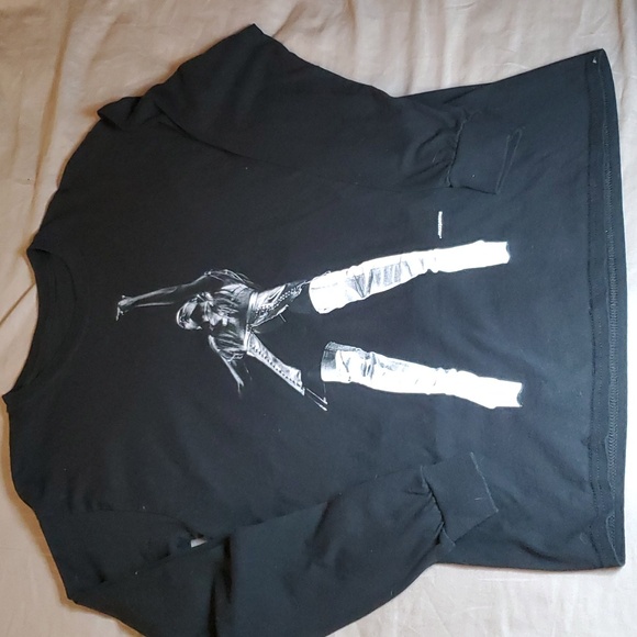 Ariana Grande Life Concert Tour 2019 T Shirt Long Sleeeve Size Medium - Picture 3 of 7